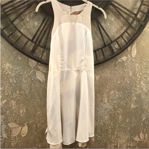 Silk Elorie Dress⭐️5/$25⭐️ - Picture 4 of 10